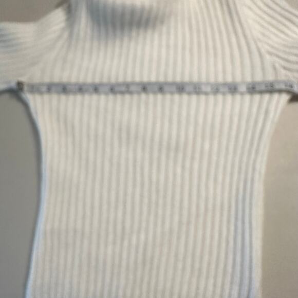 Guess turtleneck cable knit bell‎ sleeve sweater ribbed wool blend womans S - Picture 11 of 12